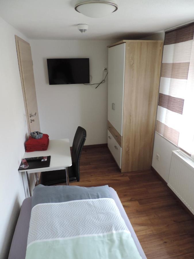 Pension Am Kirchberg Wehringen Экстерьер фото