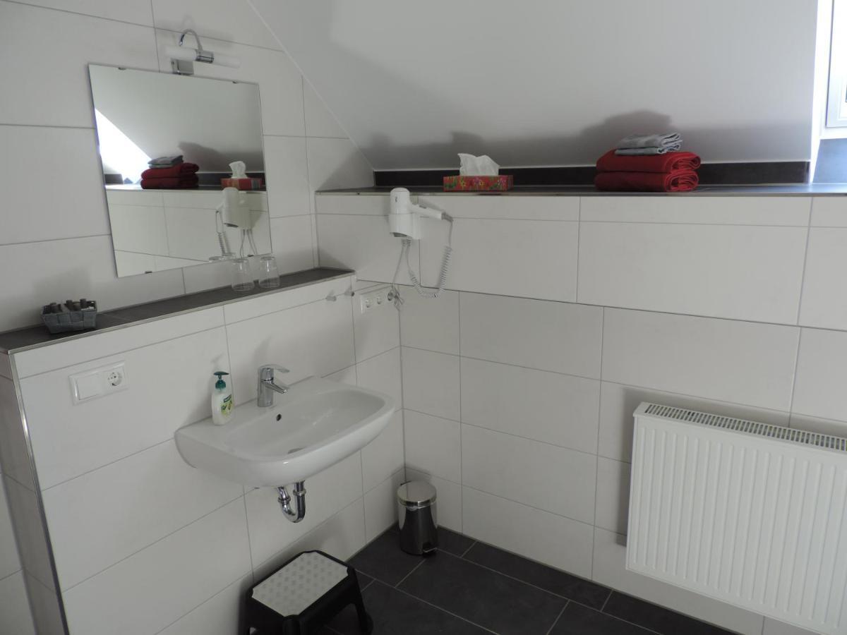 Pension Am Kirchberg Wehringen Экстерьер фото